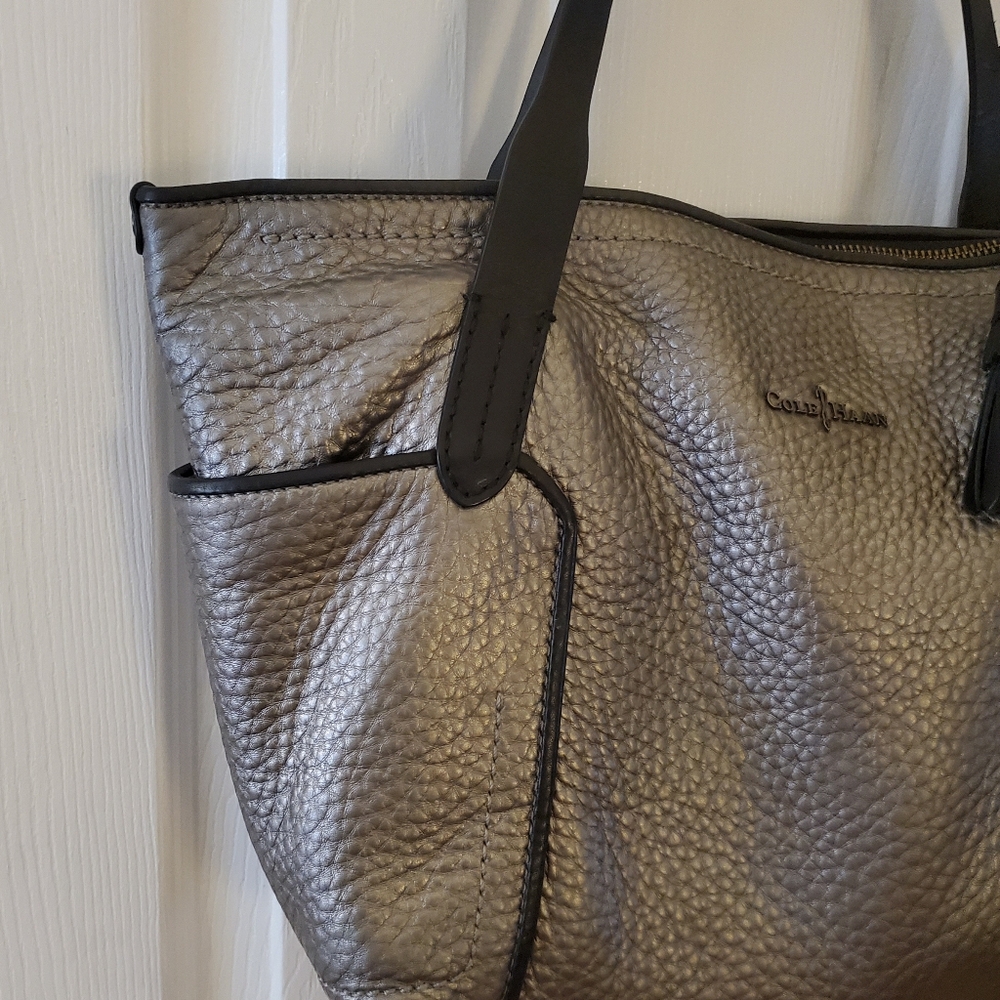 Handbag - Picture 9 of 9